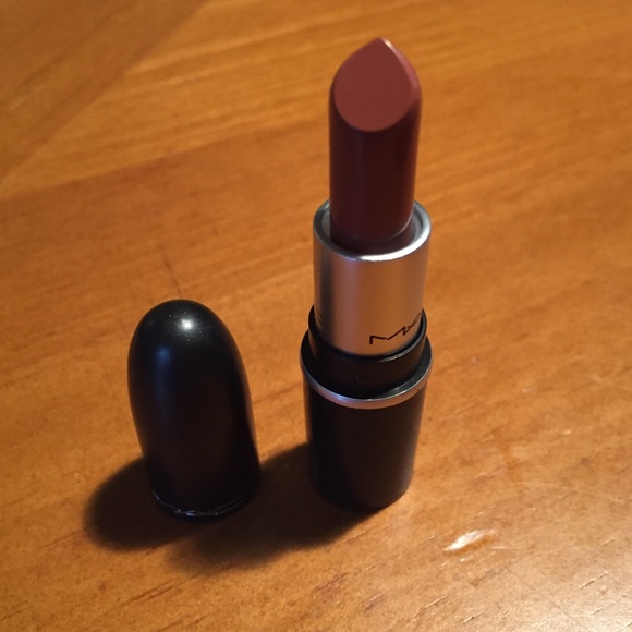 MAC Satin Lipstick Mocha - Picture 4 of 14